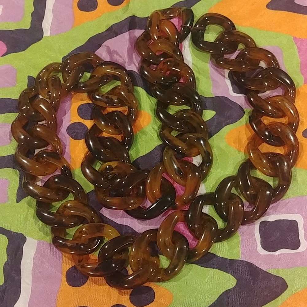 FORNASH PREPPY TORTOISESHELL ACRYLIC LINK NECKLACE
